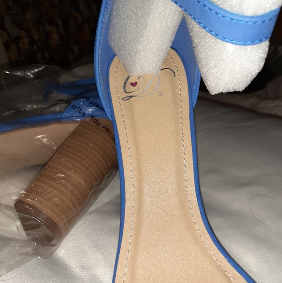 Blue High Heel Shoes - Picture 7 of 7